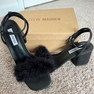Feather Ankle Strap Sandal Square Toe